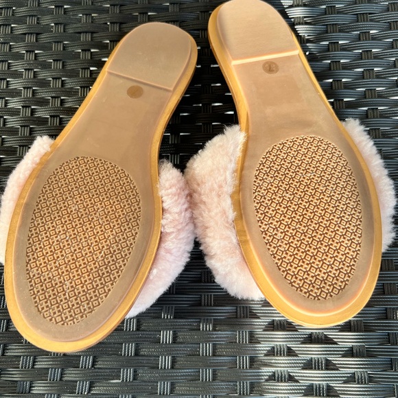 Tory Burch slides size 7 - Picture 3 of 8